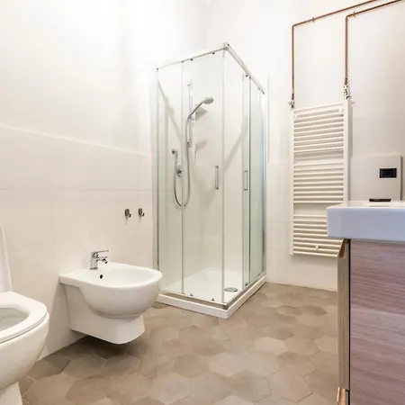 - Levante * Sássari